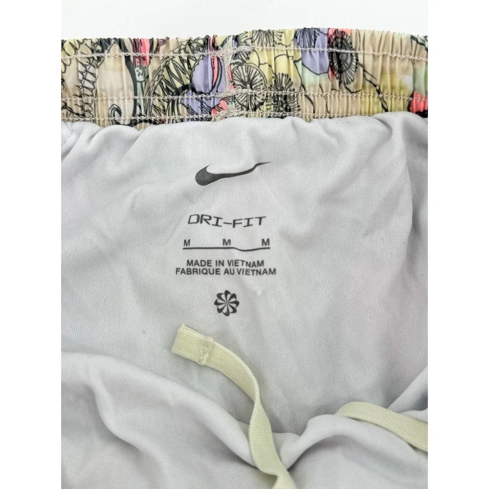 Nike Tempo Dri-FIT Running Shorts Kids Size M Polyester Floral Pastel Athletic